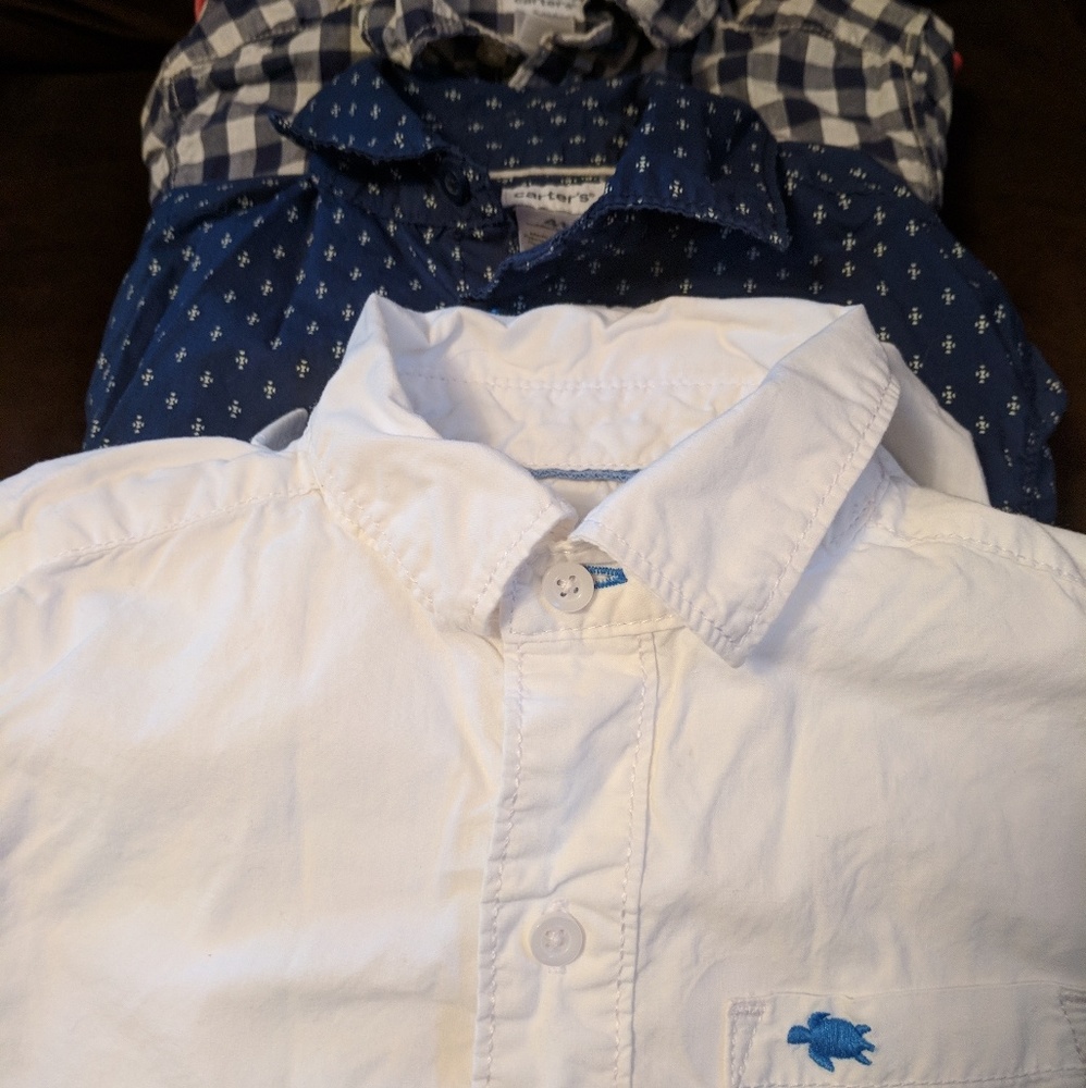 Boy's Carter's Button Down Shirts - 4T